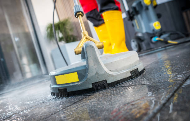 Best Deck Cleaning Services  in Runaway Bay, TX